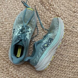 Women’s Hoka. Challenger ATR 7, size 9